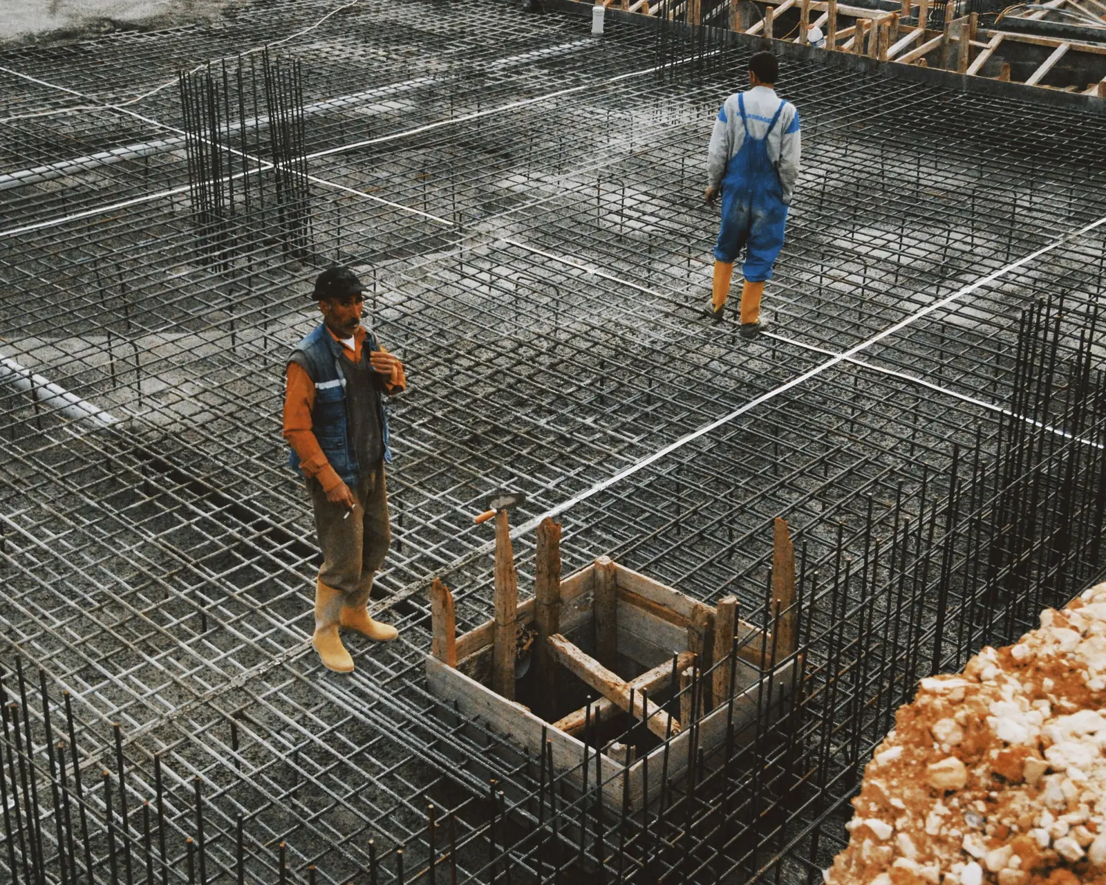Reinforcement mesh laid in a foundation